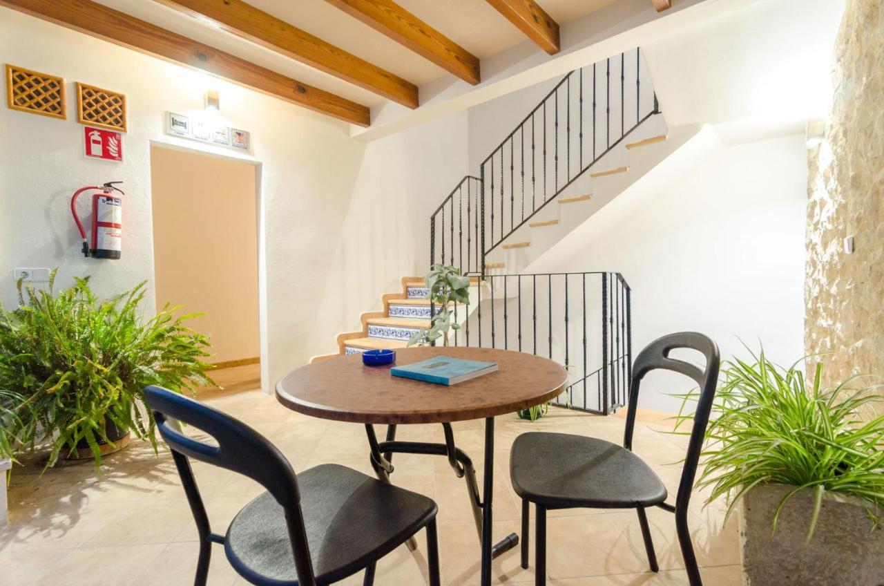 Embat - Hostal